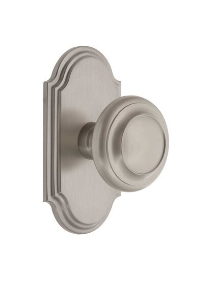 Grandeur Arc Rosette Door Set with Circulaire Knobs in Satin Nickel.